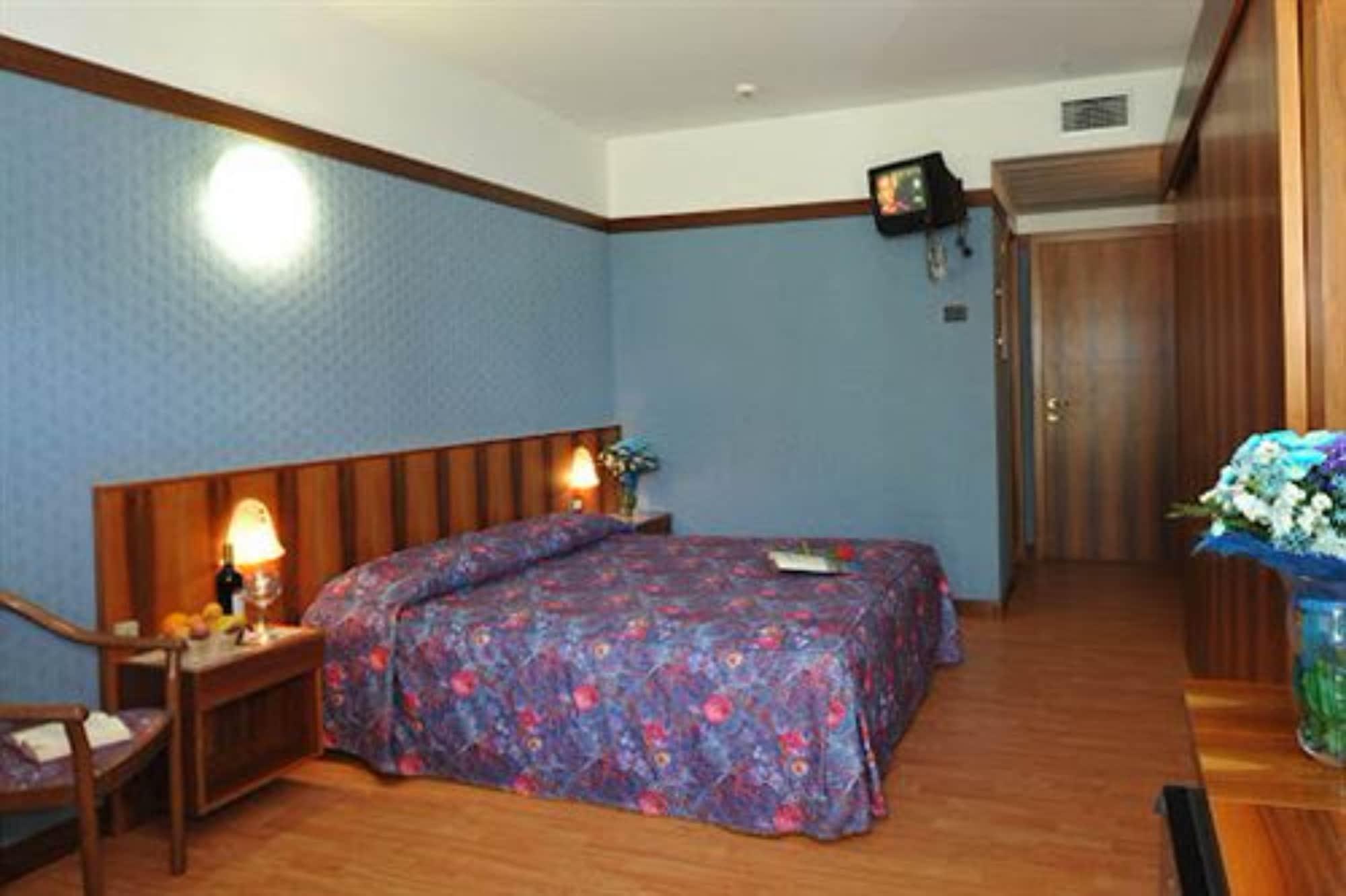 Park Hotel Oasi Garda  Ngoại thất bức ảnh