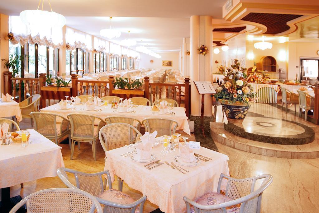 Park Hotel Oasi Garda  Ngoại thất bức ảnh